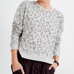 Rails‎ Marlo Gray Leopard Print Crewneck Sweater Zip Detail (M)